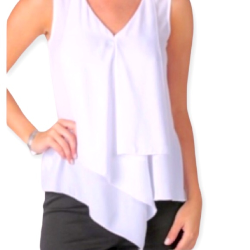 ❌SOLD❌Designer top sleeveless white Medium NWT